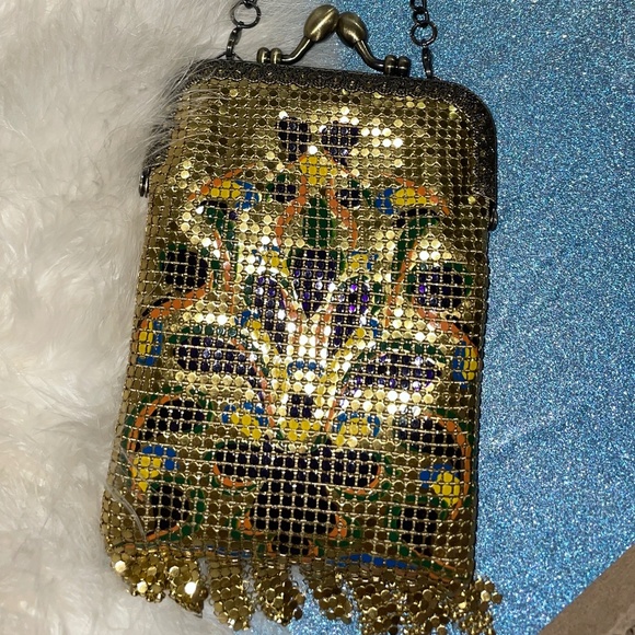 Whiting & Davis Handbags - Whiting & David Petite Frame Purse